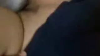 Brunetka darmowy ostry sex robi loda i pieprzy.