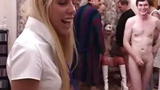 Cutie z Rosji dostaje jej tyłek kurwa. darmowe video sex Anal bzykanie.