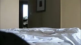 Dwie dziewczyny mamuski darmowe pieprzą się z agentem przed kamerą podczas kolejnego castingu.