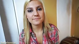 Kawa, rogaliki i sex darmowe filmiki sex rosyjskich emigrantów.