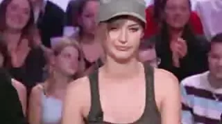 Ruda dziewczyna w tatuażach lubi seks w sex mamuski filmy za darmo tyłek i nie skrzywi się z bólu.