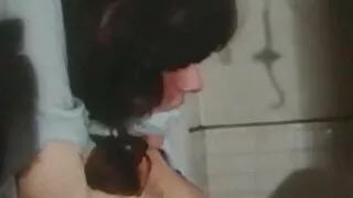 Idealna Podwójna penetracja pięknej dziewczyny z dwoma palantami. erotyka darmowa